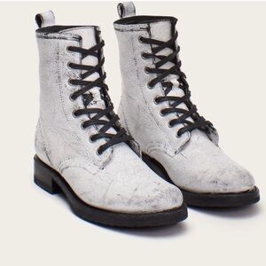 Frye Veronica Boot White Black, Sz 6